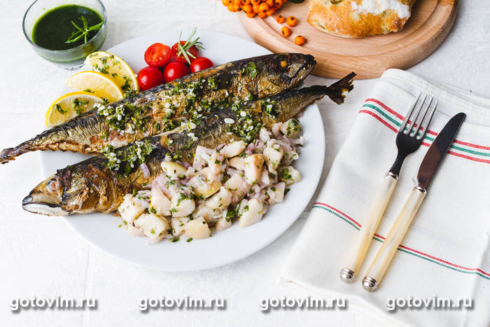 Скумбрия, фаршированная овощным перцем Скумбрия, фаршированная овощным перцем