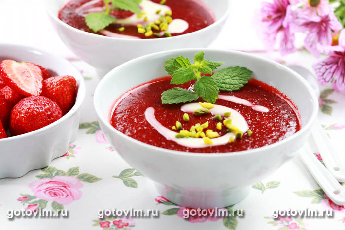 Клубничный суп со сливками Клубничный суп со сливками