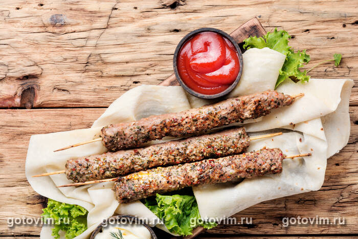 Люля-кебаб из курицы и свинины Люля-кебаб из курицы и свинины