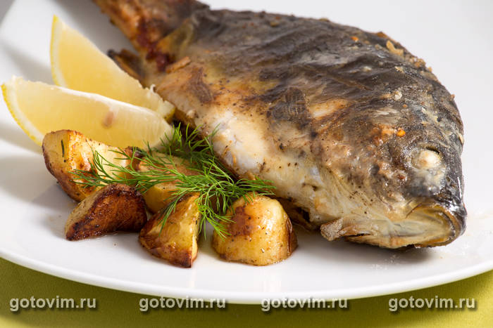 Карп фаршированный овощами и перепелиными яйцами Карп фаршированный овощами и перепелиными яйцами