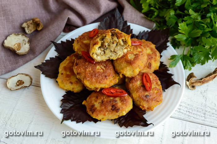 Зразы мясные с шампиньонами Зразы мясные с шампиньонами