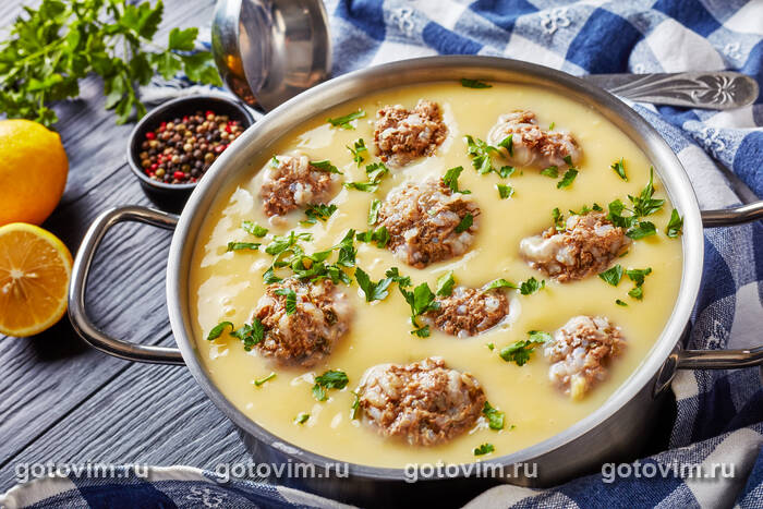 Юварлакья - греческий суп с фрикадельками и яйцом (Youvarlakia/Giouvarlakia soup) Юварлакья - греческий суп с фрикадельками и яйцом (Youvarlakia/Giouvarlakia soup)