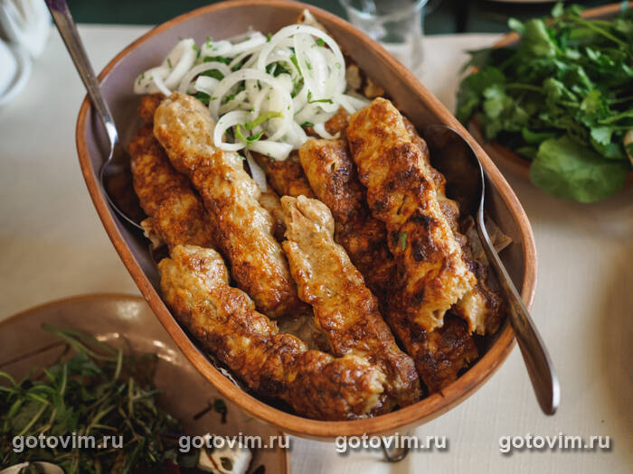 Шашлык из осетрины, маринованной в мандариновом соке Шашлык из осетрины, маринованной в мандариновом соке