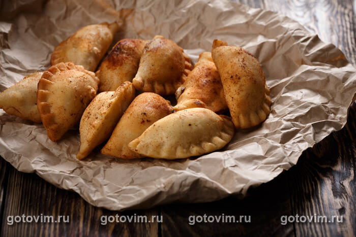 Чилийские эмпанадос с говядиной, маслинами и яйцами Чилийские эмпанадос с говядиной, маслинами и яйцами
