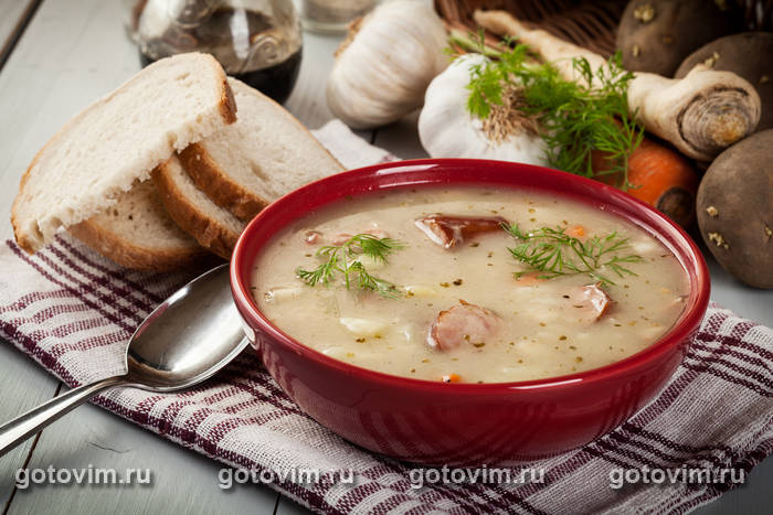 Суп из ржаного хлеба со сметаной