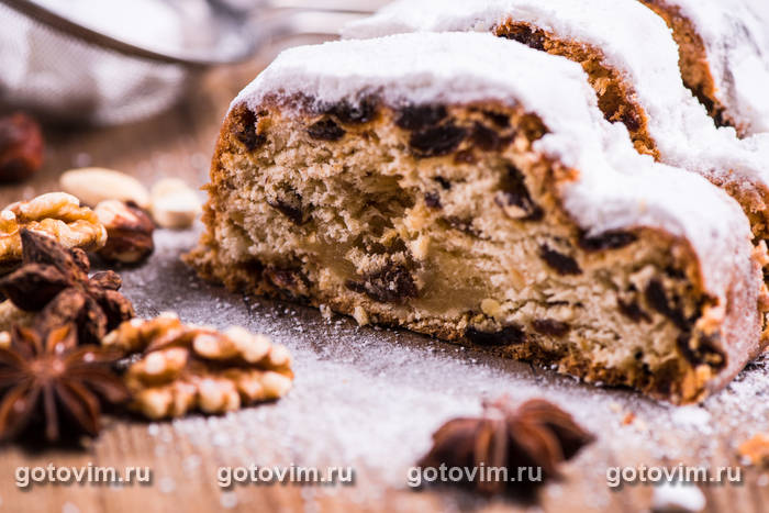 Рождественский штоллен с грецкими орехами и цукатами Рождественский штоллен с грецкими орехами и цукатами
