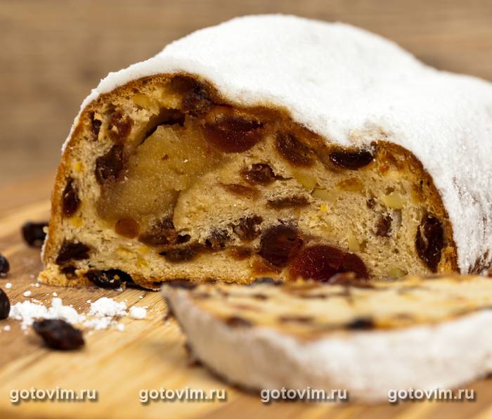 Штоллен с марципаном и клюквой в глинтвейновом сиропе Штоллен с марципаном и клюквой в глинтвейновом сиропе