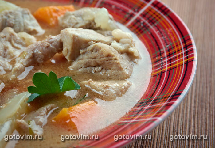 Бургу по-кентукски - тушеное мясо с лимской фасолью (Kentucky Burgoo) Бургу по-кентукски - тушеное мясо с лимской фасолью (Kentucky Burgoo)