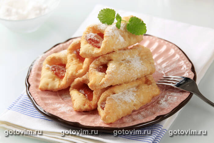 Венгерское печенье кифли с абрикосовой начинкой (Hungarian Kiffles) Венгерское печенье кифли с абрикосовой начинкой (Hungarian Kiffles)