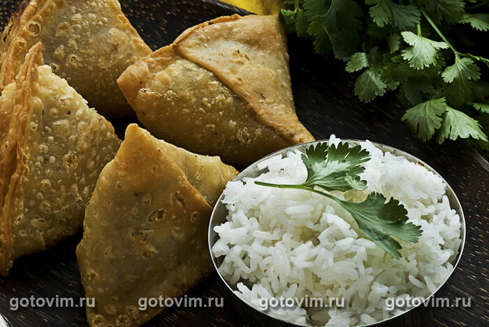 Самосы с курицей и сыром Самосы с курицей и сыром