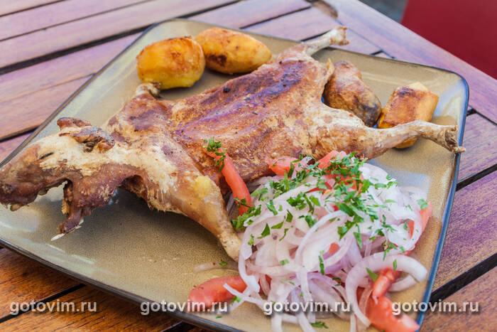 Жареная морская свинка (Cuy Chactao) Жареная морская свинка (Cuy Chactao)