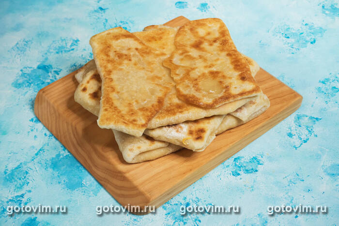 Афганские лепешки болани с картофелем, зеленым луком и кинзой (Bolani) Афганские лепешки болани с картофелем, зеленым луком и кинзой (Bolani)