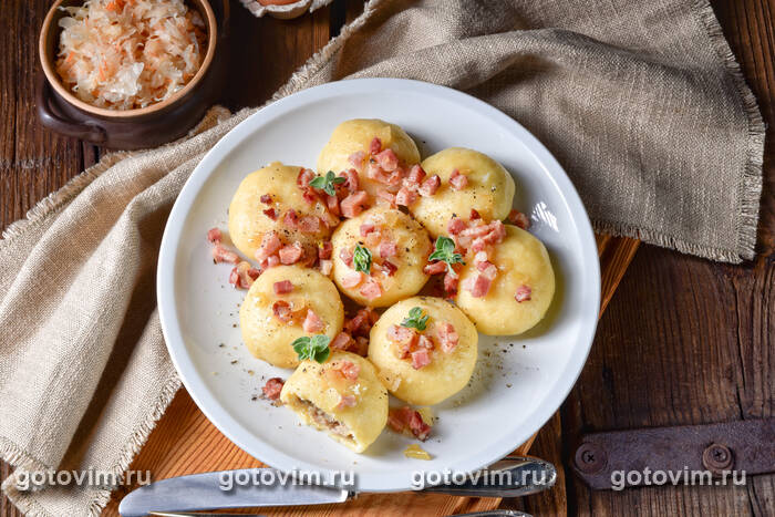 Пызы - картофельные клецки с фаршем Пызы - картофельные клецки с фаршем