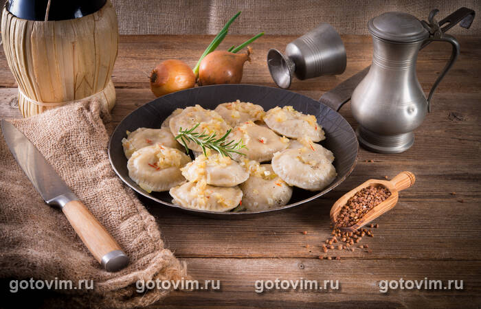 Польские вареники с гречневой кашей и грибами (pierogi polskie) Польские вареники с гречневой кашей и грибами (pierogi polskie)