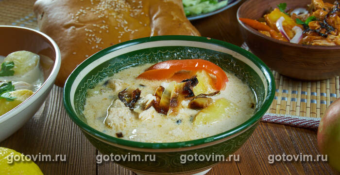 Лывжа (Лывза) - осетинский куриный суп со сметаной, чесноком и зеленью Лывжа (Лывза) - осетинский куриный суп со сметаной, чесноком и зеленью