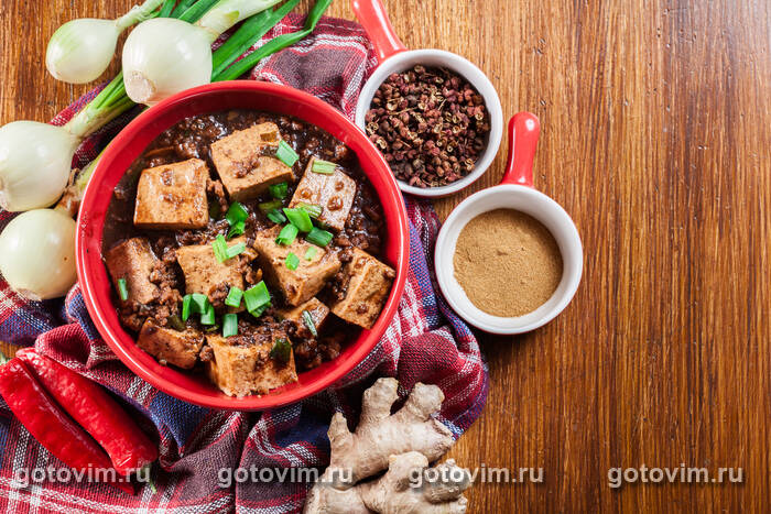 Острый соевый творог тофу с мясным фаршем по-сычуаньски (Mapo tofu) Острый соевый творог тофу с мясным фаршем по-сычуаньски (Mapo tofu)