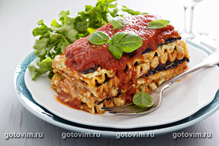 Веганская лазанья с тофу и овощами Веганская лазанья с тофу и овощами