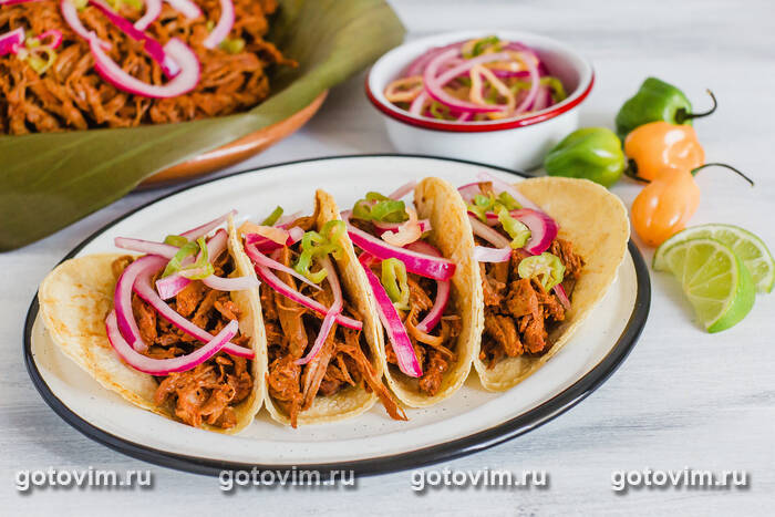 Кочинита пибиль или жаркое из маринованной свинины (Cochinita pibil) Кочинита пибиль или жаркое из маринованной свинины (Cochinita pibil)