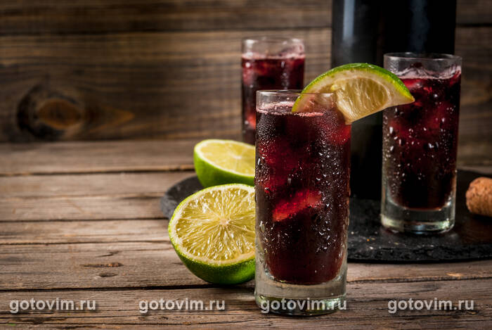  () -        (Calimocho/ Kalimotxo)