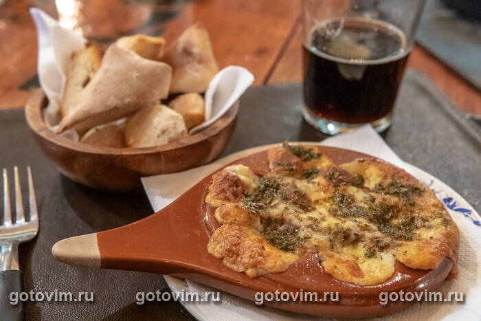 Сырная закуска проволета (Provoleta) Сырная закуска проволета (Provoleta)