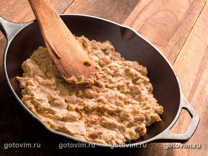 Фрихолес рефритос - черные бобы, пережаренные с салом (Frijoles Refritos) Фрихолес рефритос - черные бобы, пережаренные с салом (Frijoles Refritos)
