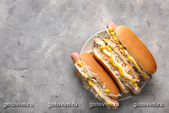 Хот-дог с квашеной капустой шукрут Хот-дог с квашеной капустой шукрут