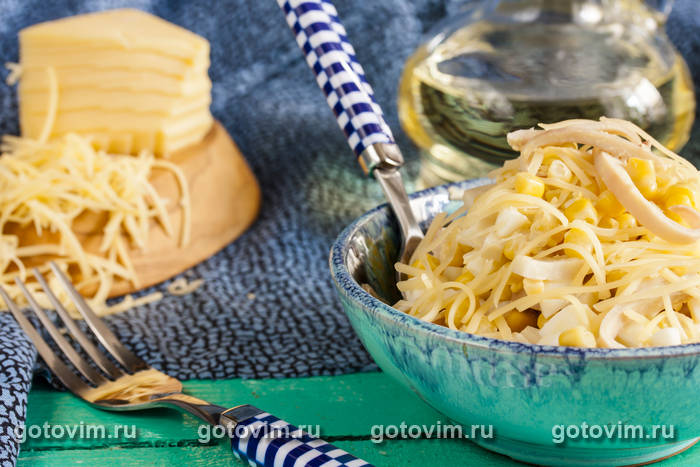Салат из кальмаров с сыром Салат из кальмаров с сыром