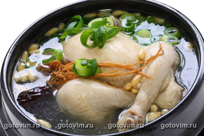 Самгетан - корейский куриный суп с женьшенем (Samgyetang Korean Ginseng Chicken Soup) Самгетан - корейский куриный суп с женьшенем (Samgyetang Korean Ginseng Chicken Soup)