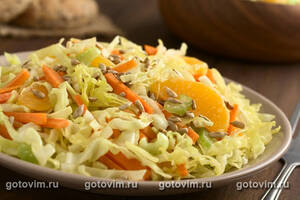 Салат из савойской капусты с морковью