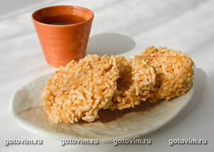 Тайское хрустящее печенье из риса с тростниковым сахаром (Nang Let, Khao Taen)