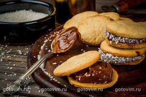     (Alfajores)