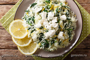 Спанакоризо - рис со шпинатом, зеленью и сыром фета