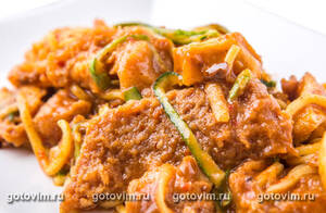 Роджак пасембур - малайский овощной салат с креветками, ростками фасоли и арахисовым соусом (Rojak pasembur)