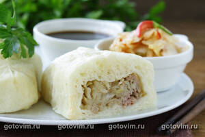  -        (Dumplings with Meat and Cabbage) 