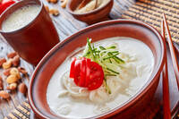 Конггуксу - холодная лапша с соевым молоком по-корейски (Kongguksu)