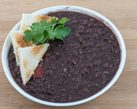      (Black Bean Soup, Sopa de Frijol Negro)