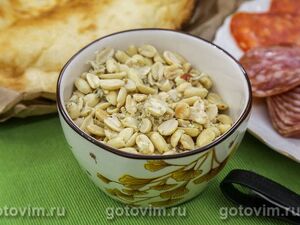 Хрустящий арахис с сыром с голубой плесенью Дор Блю в микроволновке