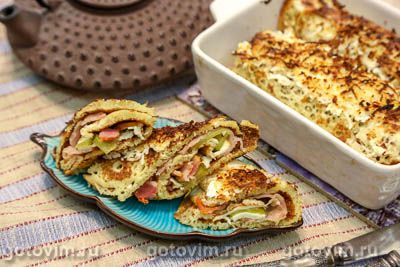 Блинные рулеты с беконом, копченым сыром и солеными огурцами. Фото-рецепт