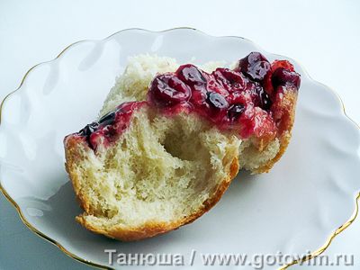 Бухтельн (Buchteln) - дрожжевые булочки с ягодным соусом. Фото-рецепт
