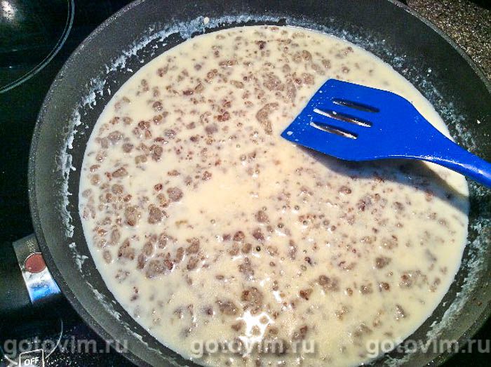    (biscuits and gravy),  09