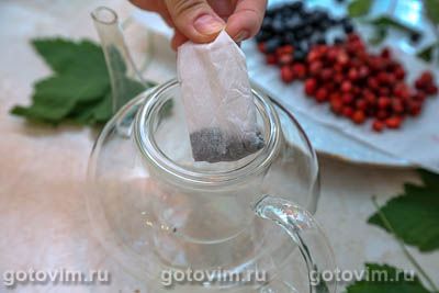 Ягодный чай с земляникой и черникой, Шаг 02