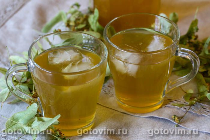 Холодный зеленый чай с липой и медом. Фотография рецепта