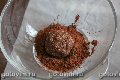 Натуральные конфеты из чечевицы с орехами и кунжутом, Шаг 10
