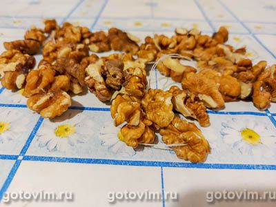 Чурчхела с грецкими орехами в вишневом соке, Шаг 03