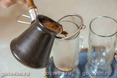 Кофе по-вьетнамский со сгущенкой и яйцом, Шаг 05