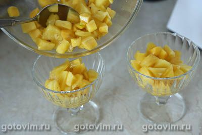 Фруктовый салат с мороженым, Шаг 04