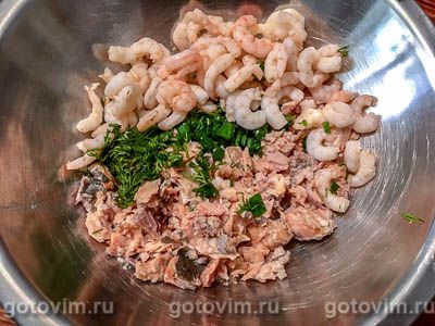 Рыбная запеканка с картофелем, креветками и сметаной, Шаг 02