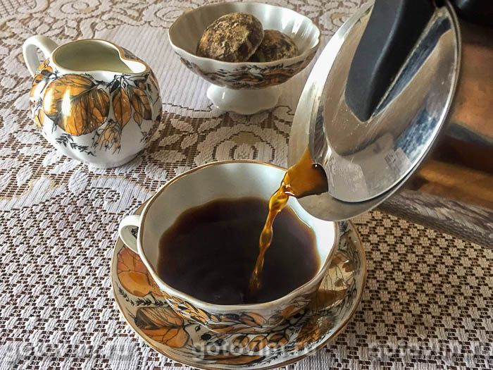 Как варить кофе в гейзерной кофеварке	. Фотография рецепта