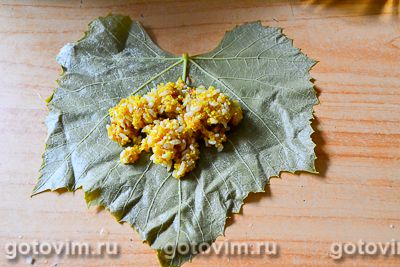 Голубцы в виноградных листьях по-закарпатски с кукурузной крупой и рисом , Шаг 07