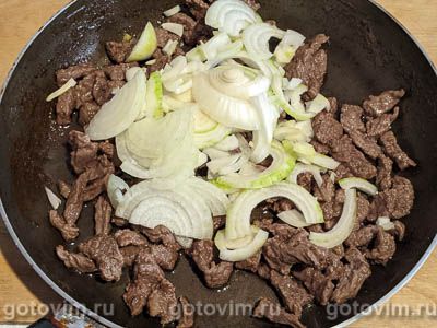 Жареная говядина с грибами и сметаной, Шаг 04